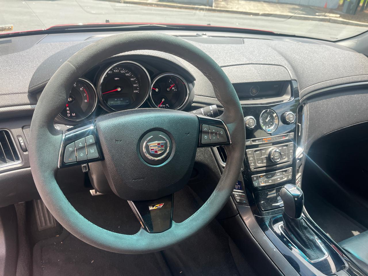 Cadillac CTS-V 4dr Sdn 2009