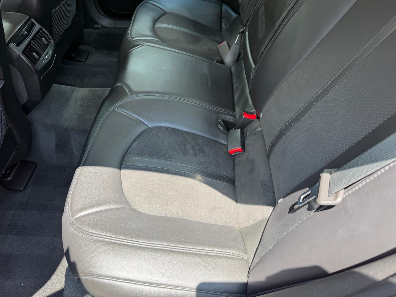 Cadillac CTS-V 4dr Sdn 2009