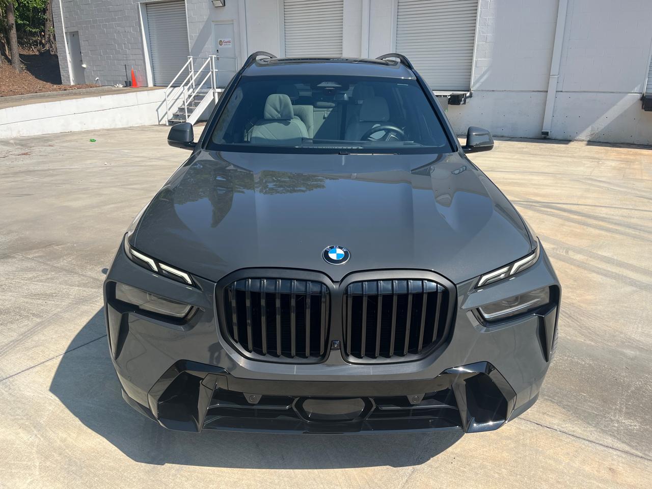 BMW X7 xDrive40i Sports Activity Vehicle 2025