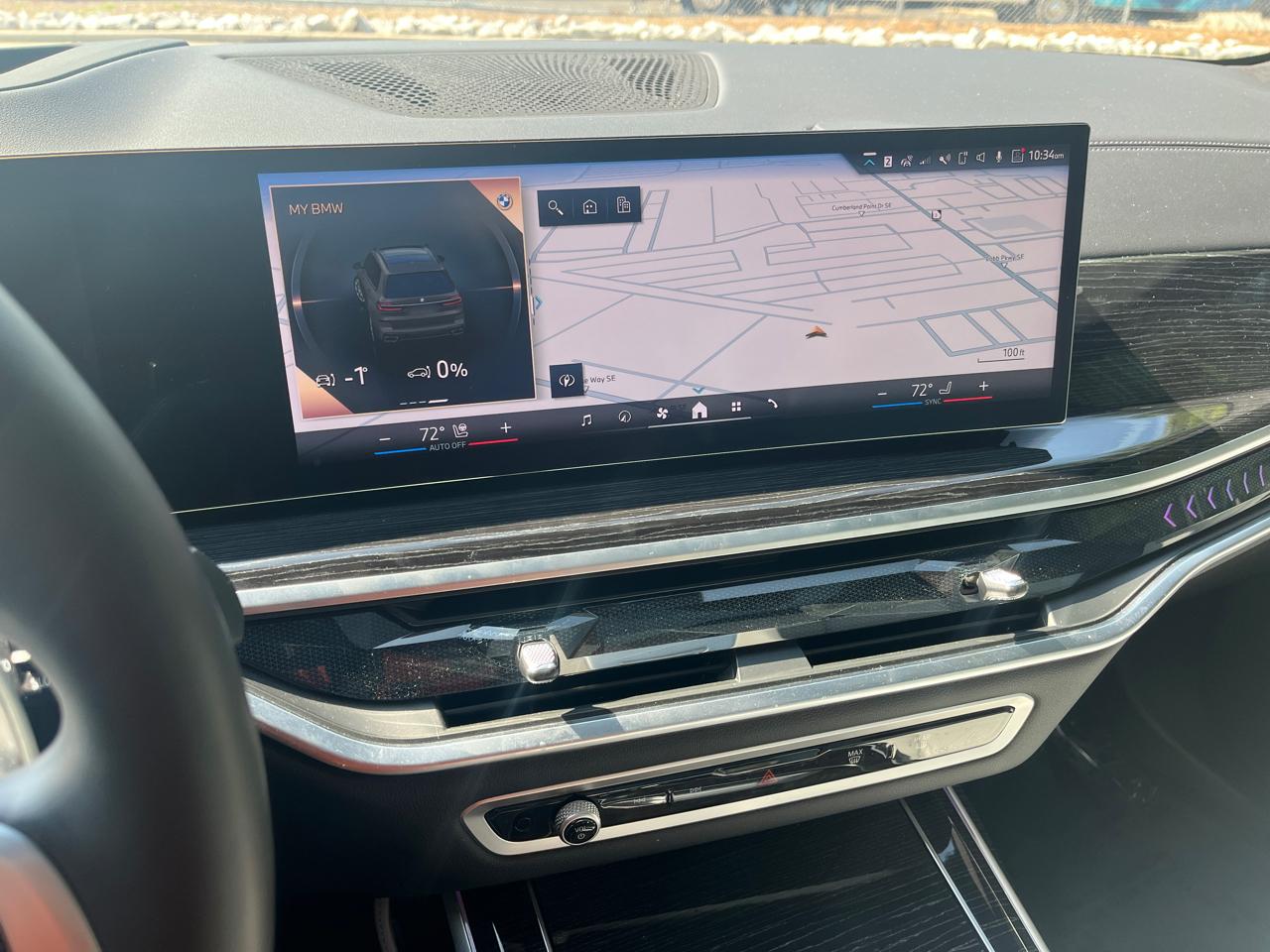 BMW X7 xDrive40i Sports Activity Vehicle 2025