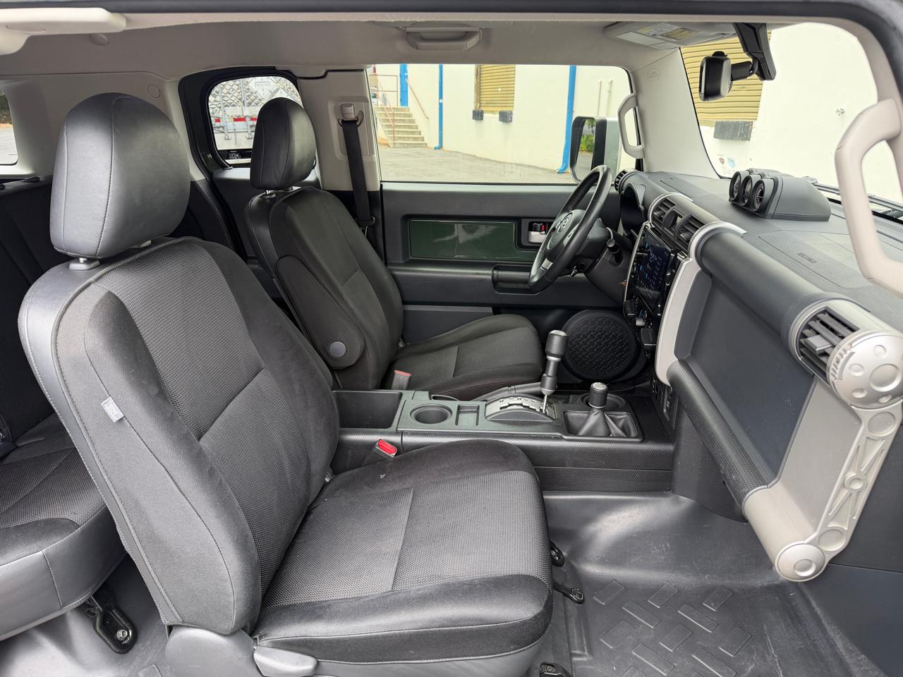 Toyota FJ Cruiser 4WD 4dr Man (Natl) 2014