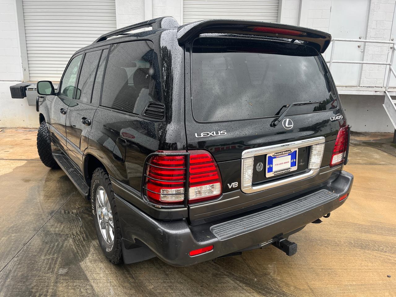 Lexus LX 470 4dr SUV 2006