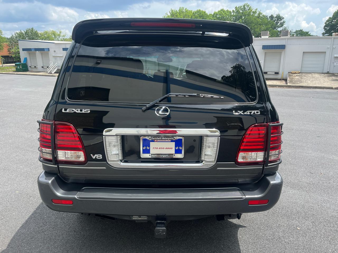 Lexus LX 470 4dr SUV 2006