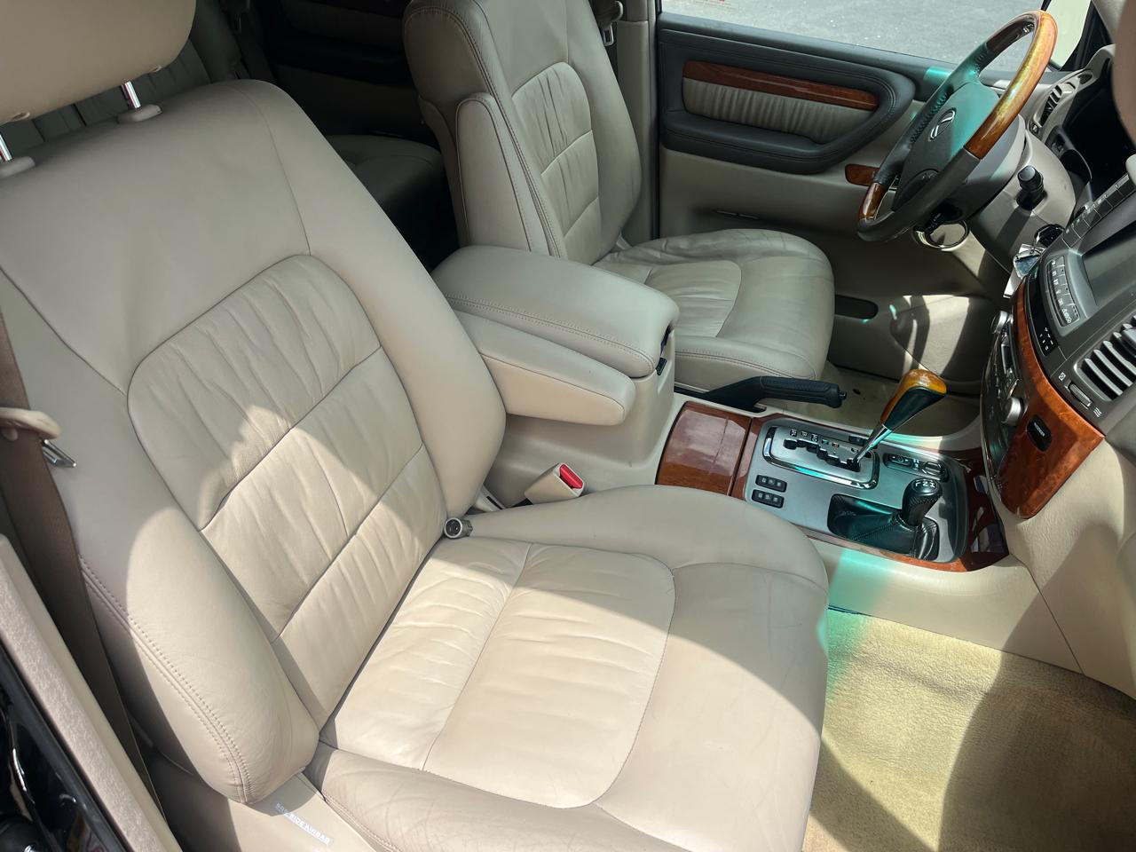 Lexus LX 470 4dr SUV 2006