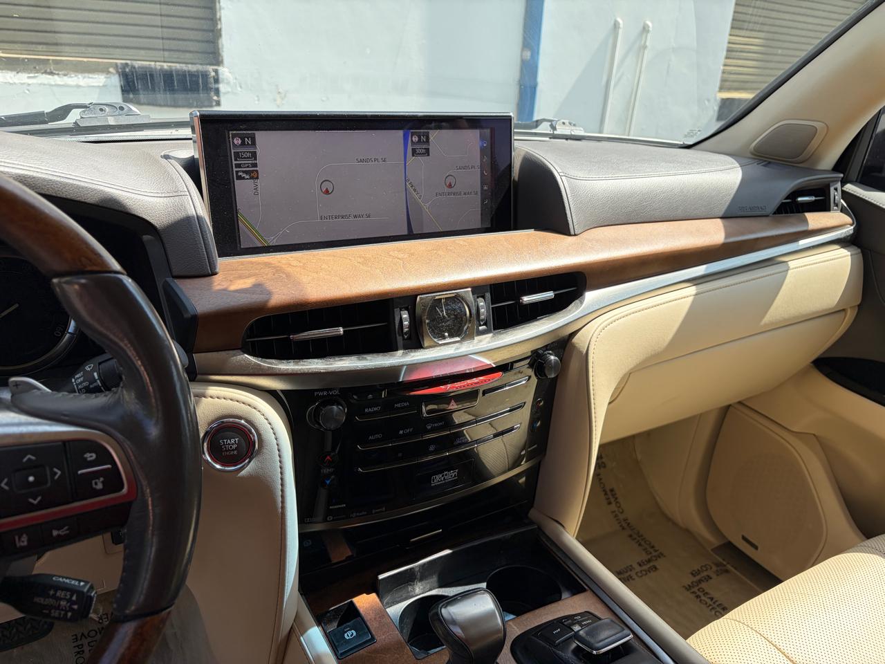 Lexus LX LX 570 4WD 2017
