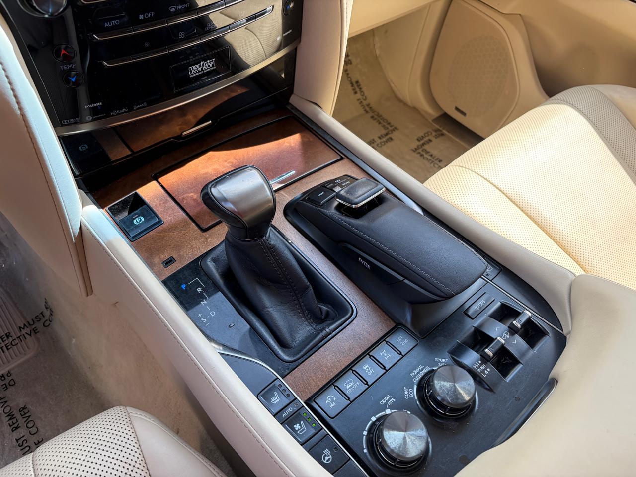 Lexus LX LX 570 4WD 2017