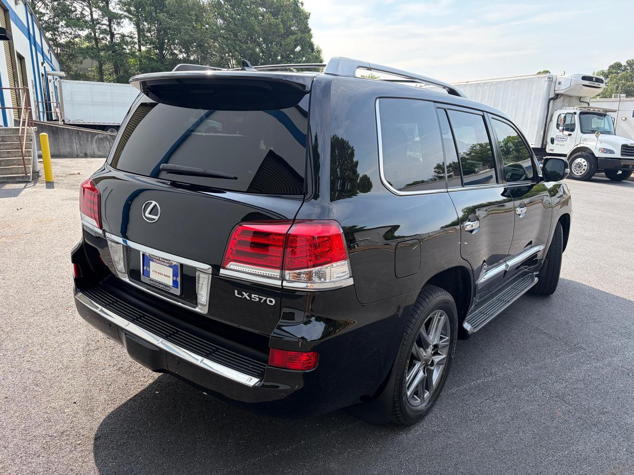 Lexus LX 570 4WD 4dr 2015