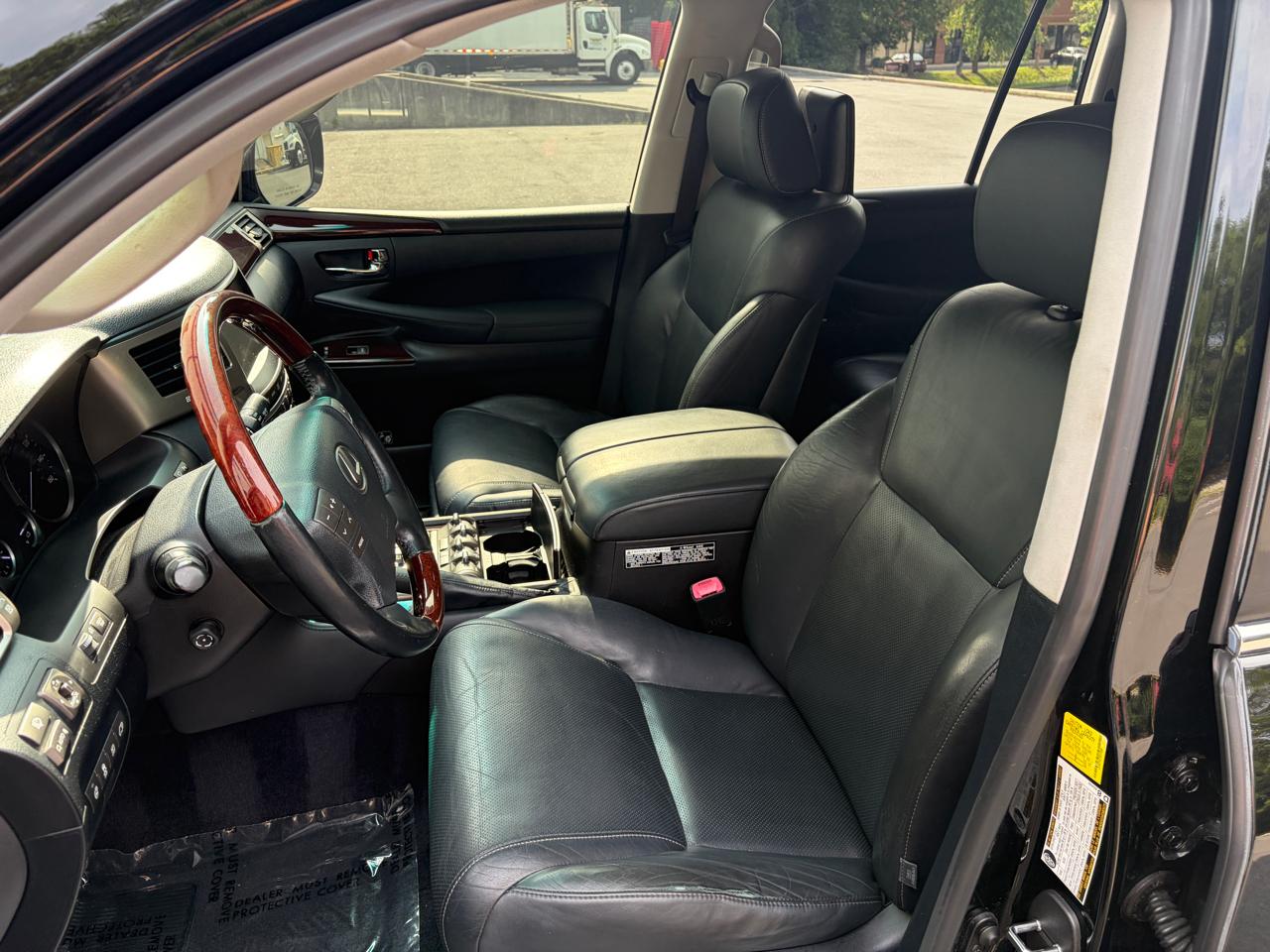 Lexus LX 570 4WD 4dr 2015
