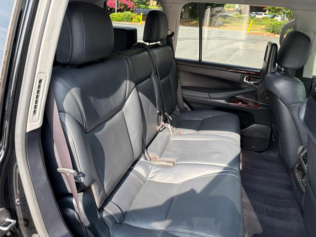 Lexus LX 570 4WD 4dr 2015