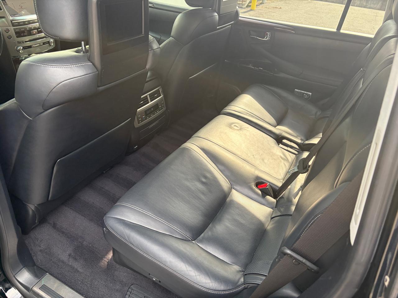Lexus LX 570 4WD 4dr 2015