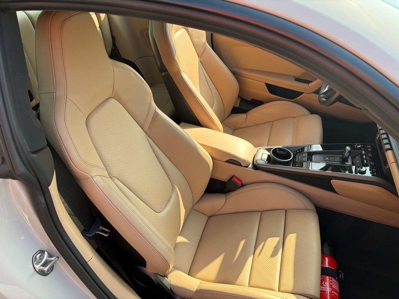 Porsche 911 2dr Cpe Carrera 4S 2020