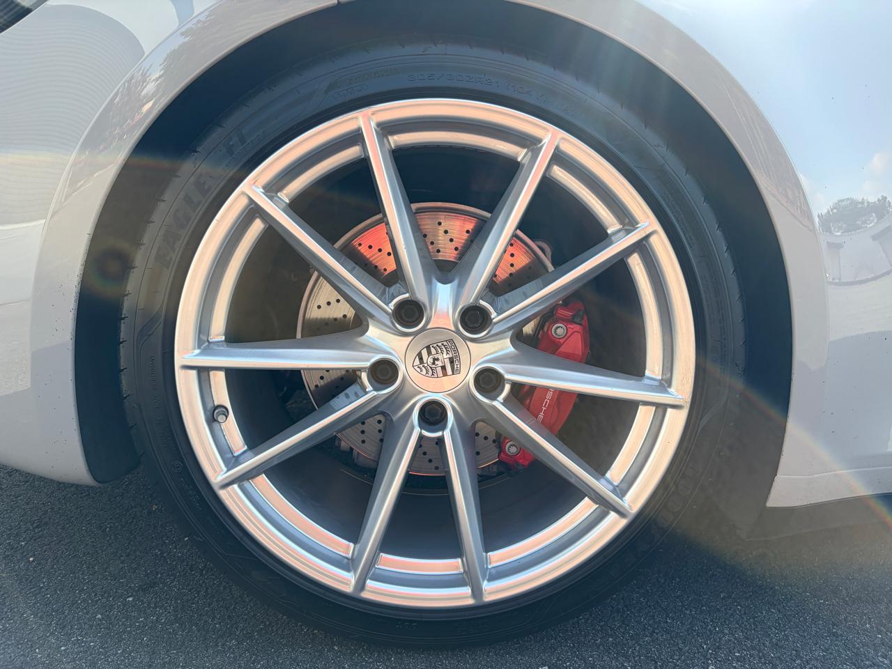 Porsche 911 2dr Cpe Carrera 4S 2020