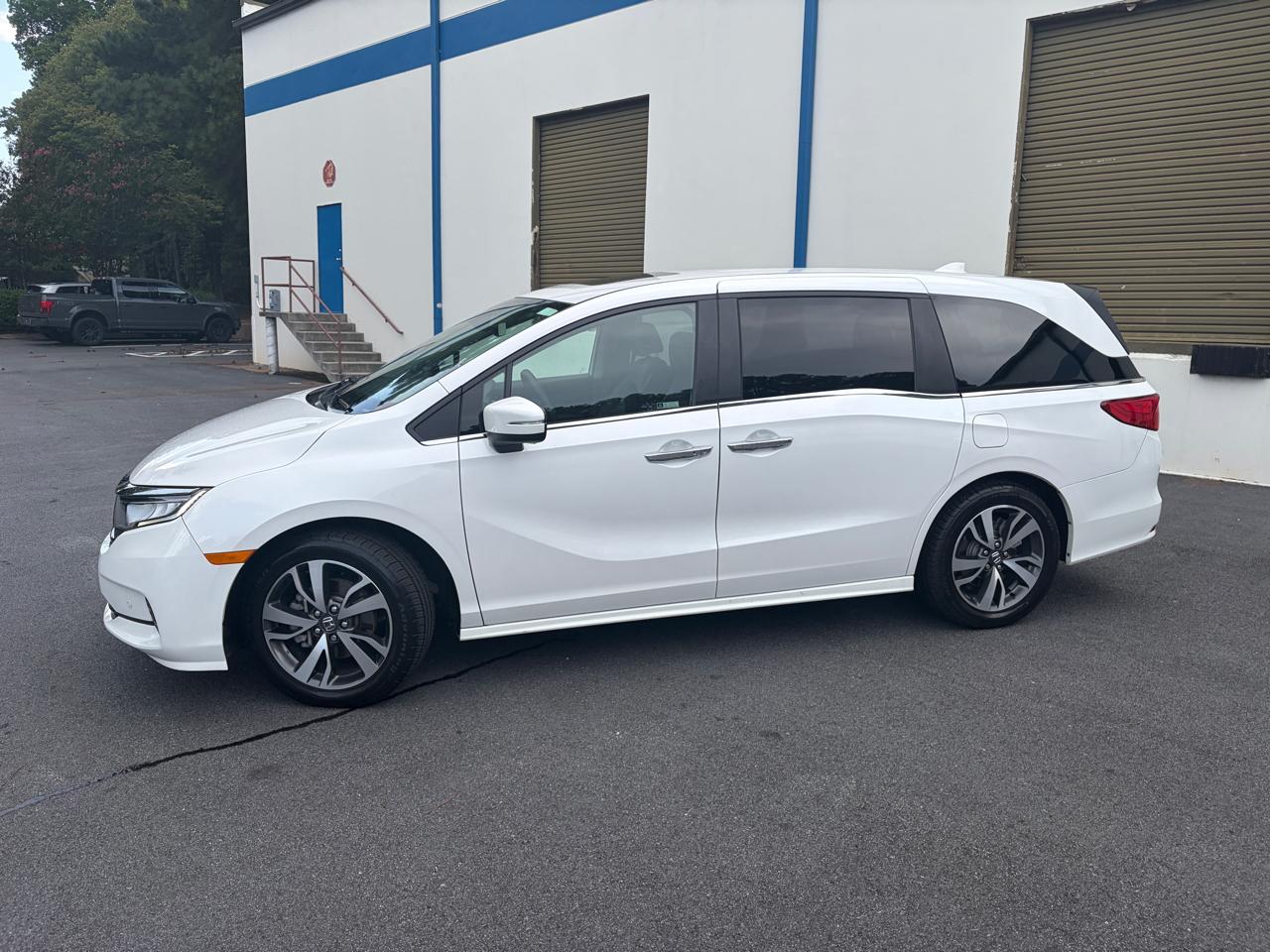 Honda Odyssey Touring Auto 2023