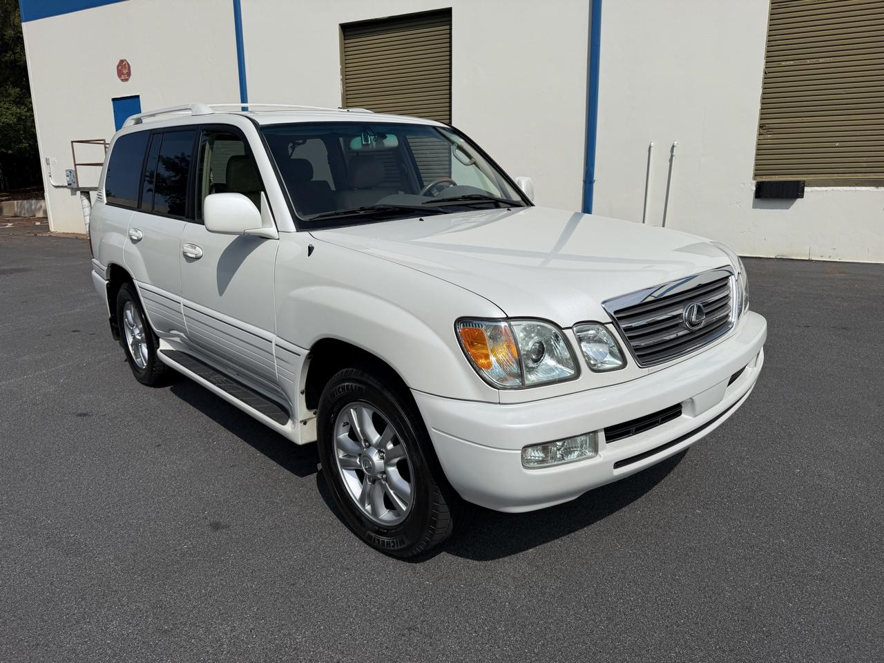 2004 Lexus LX 470 4dr SUV