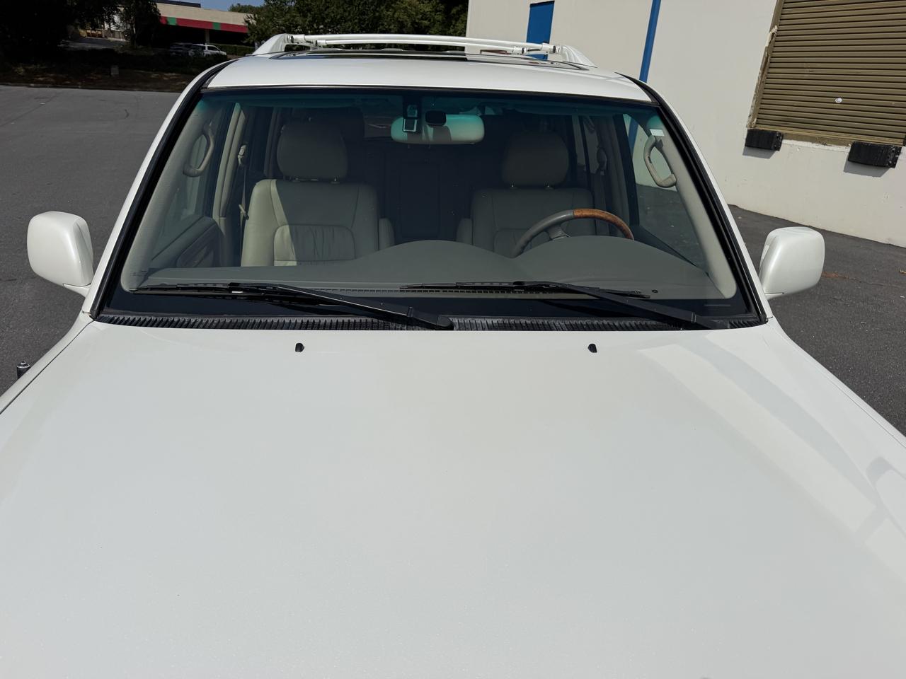 Lexus LX 470 4dr SUV 2004