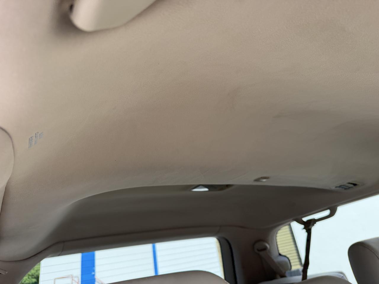 Lexus LX 470 4dr SUV 2004