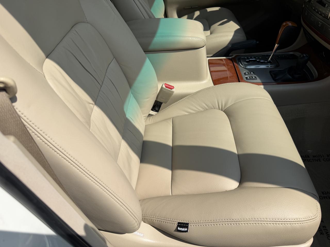 Lexus LX 470 4dr SUV 2004