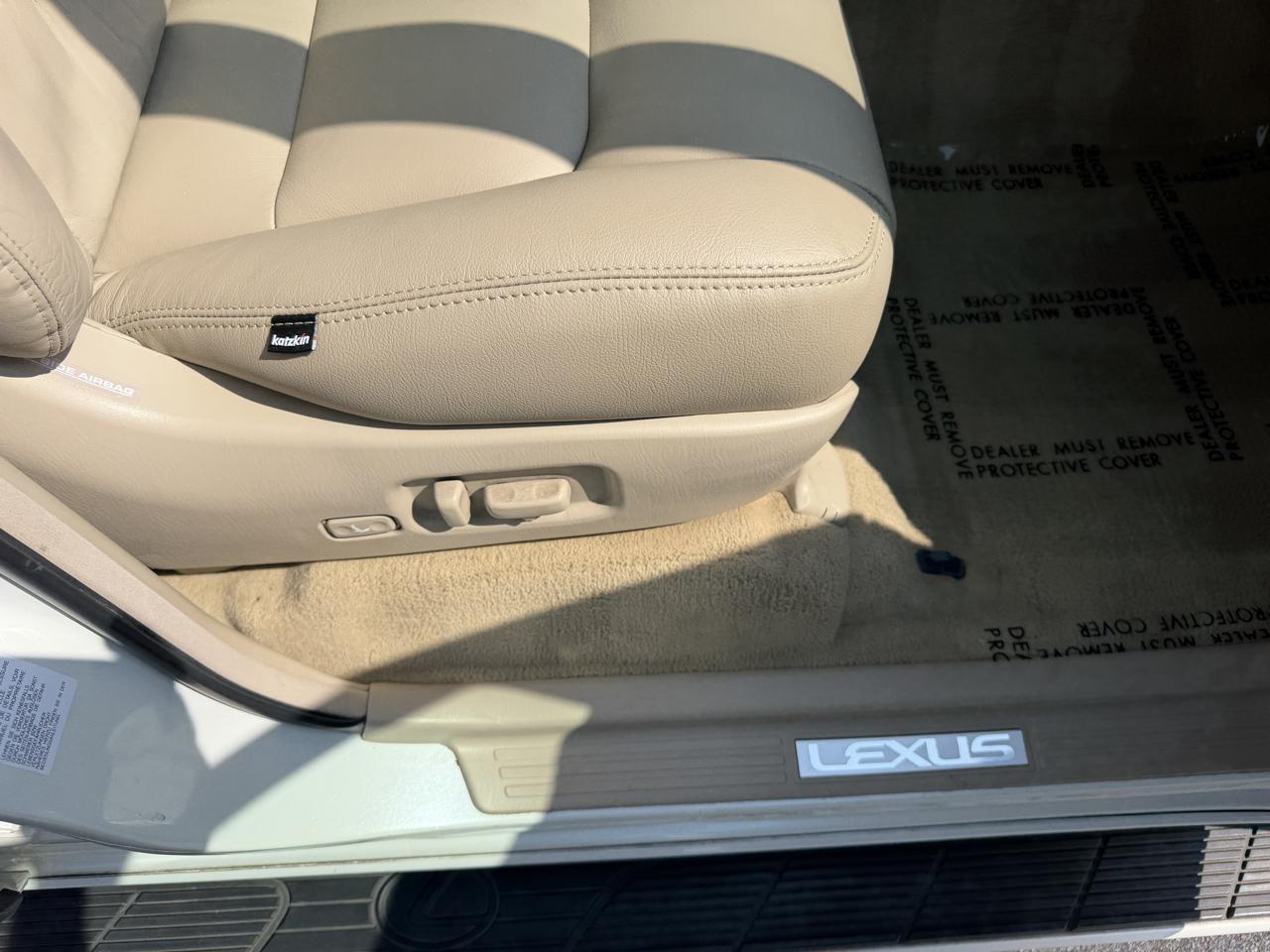 Lexus LX 470 4dr SUV 2004