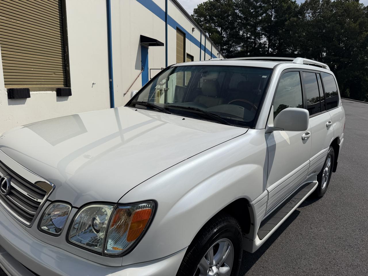 Lexus LX 470 4dr SUV 2004
