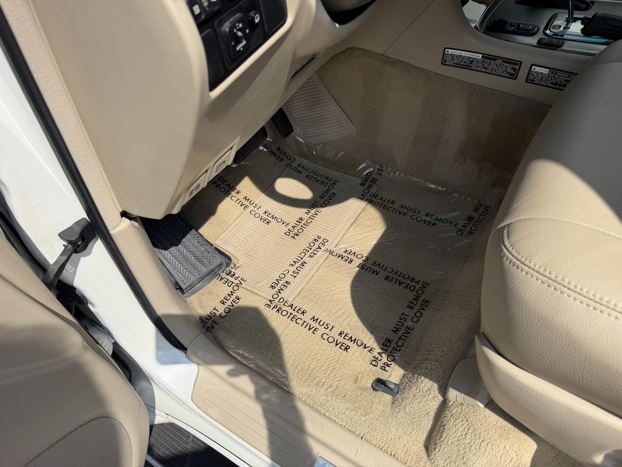 Lexus LX 470 4dr SUV 2004