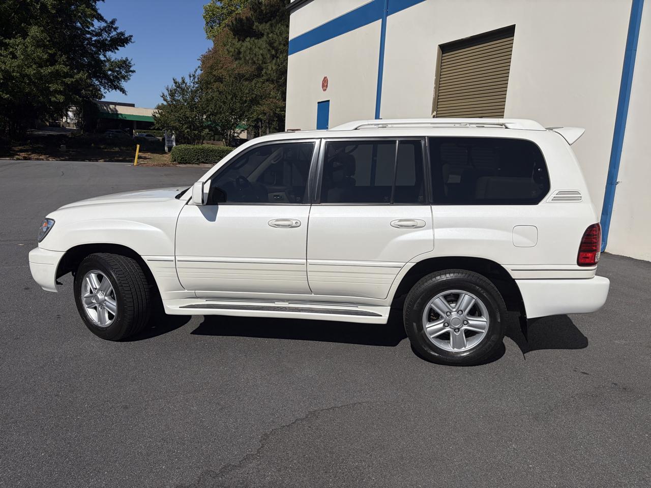 Lexus LX 470 4dr SUV 2006