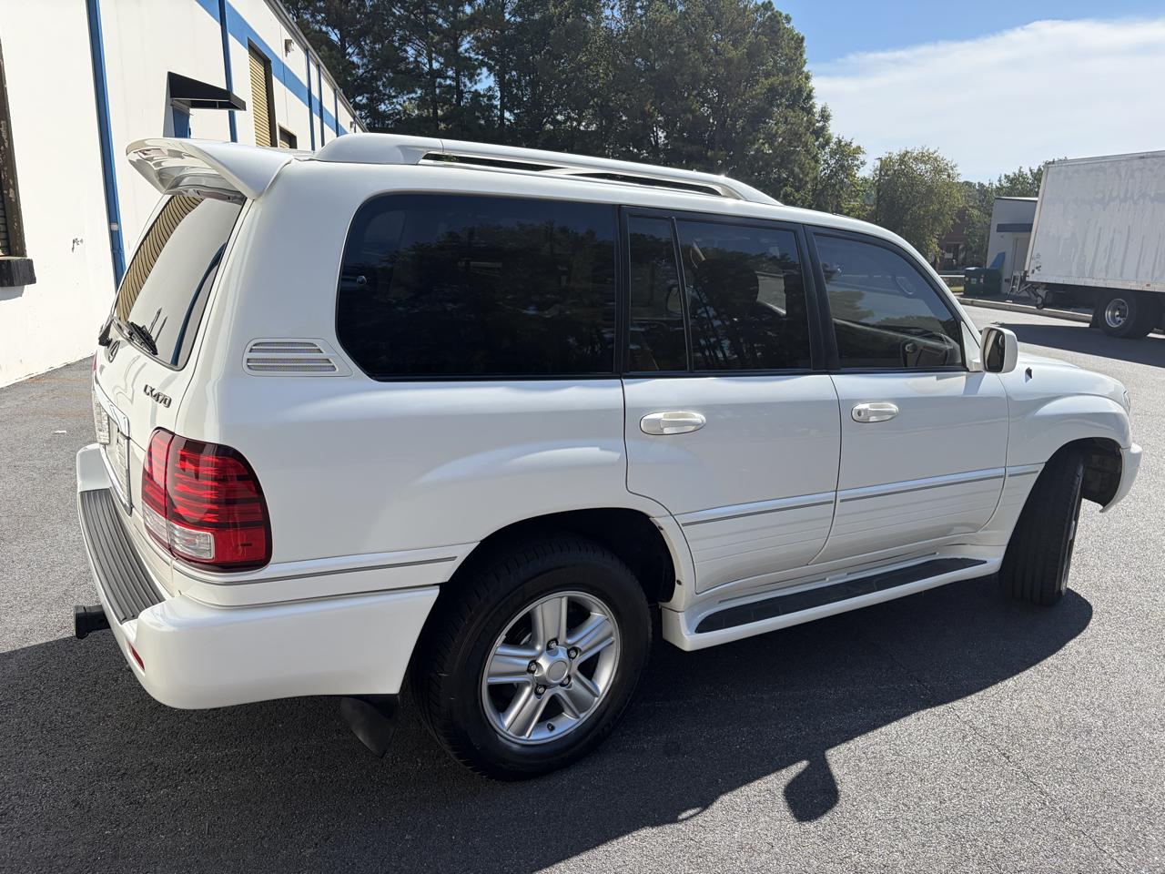 Lexus LX 470 4dr SUV 2006