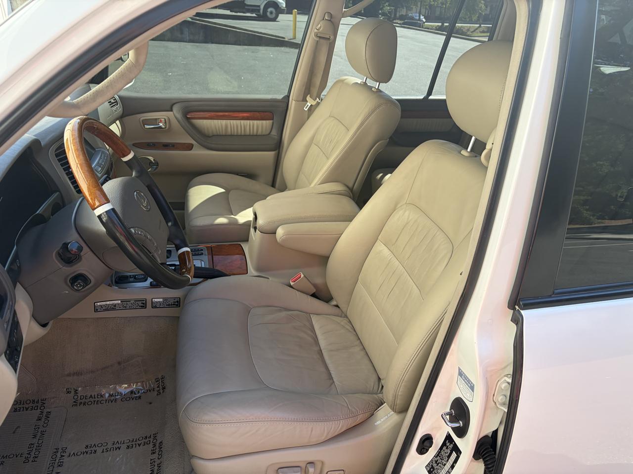 Lexus LX 470 4dr SUV 2006
