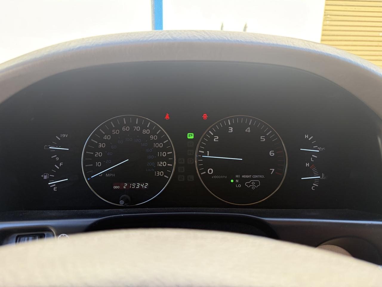 Lexus LX 470 4dr SUV 2006