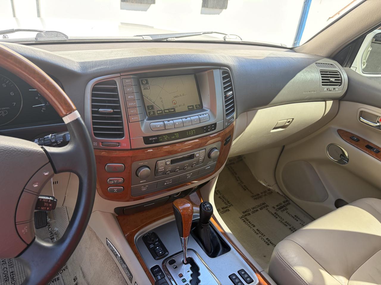 Lexus LX 470 4dr SUV 2006