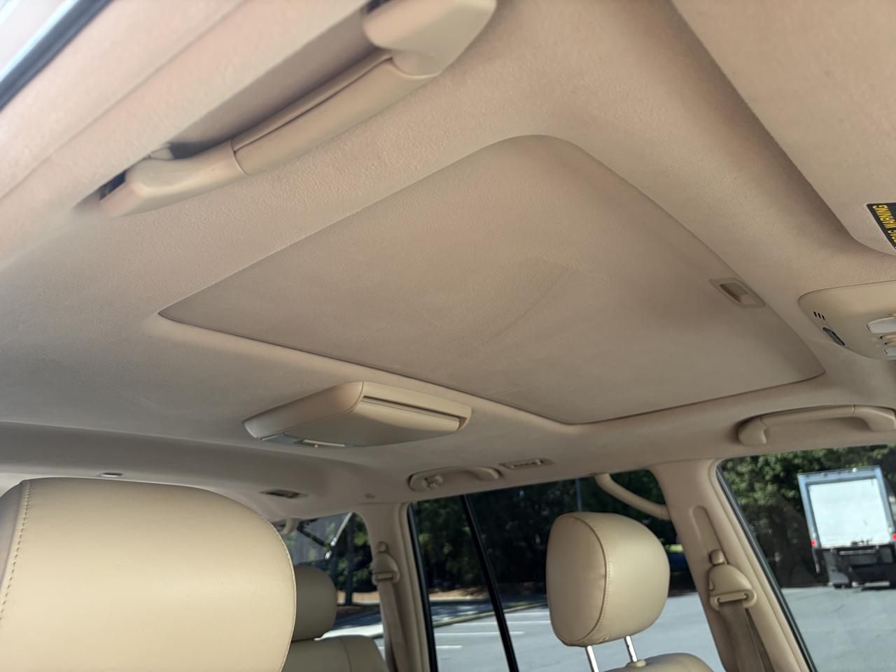 Lexus LX 470 4dr SUV 2006