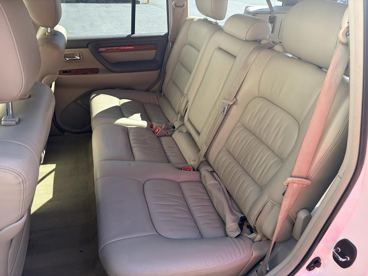 Lexus LX 470 4dr SUV 2006