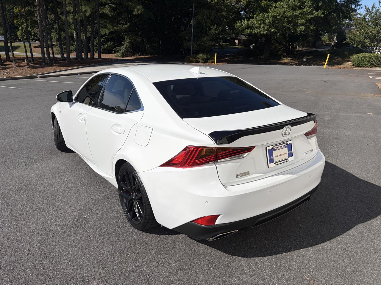 Lexus IS 300  2019