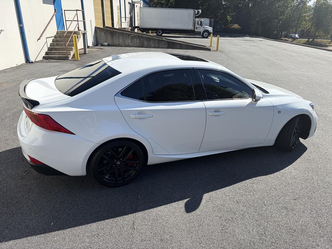 Lexus IS 300  2019