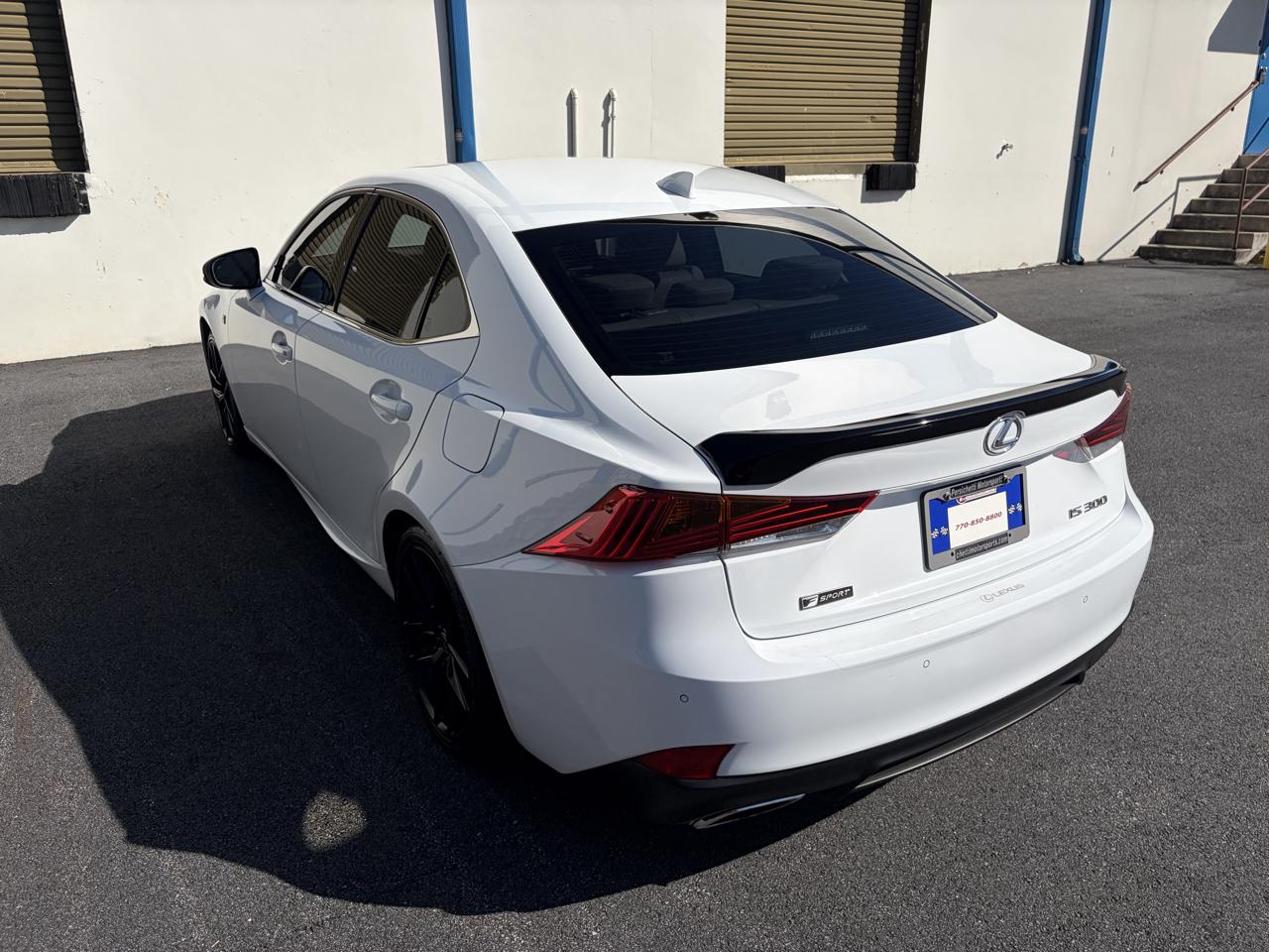 Lexus IS 300  2019