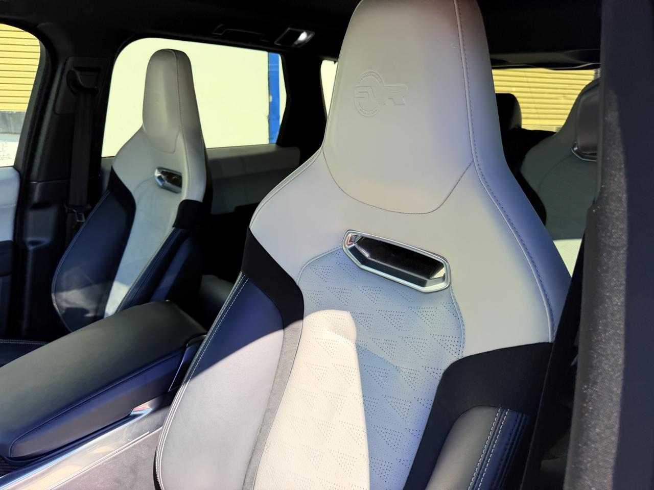 Land Rover Range Rover Sport V8 Supercharged SVR 2022