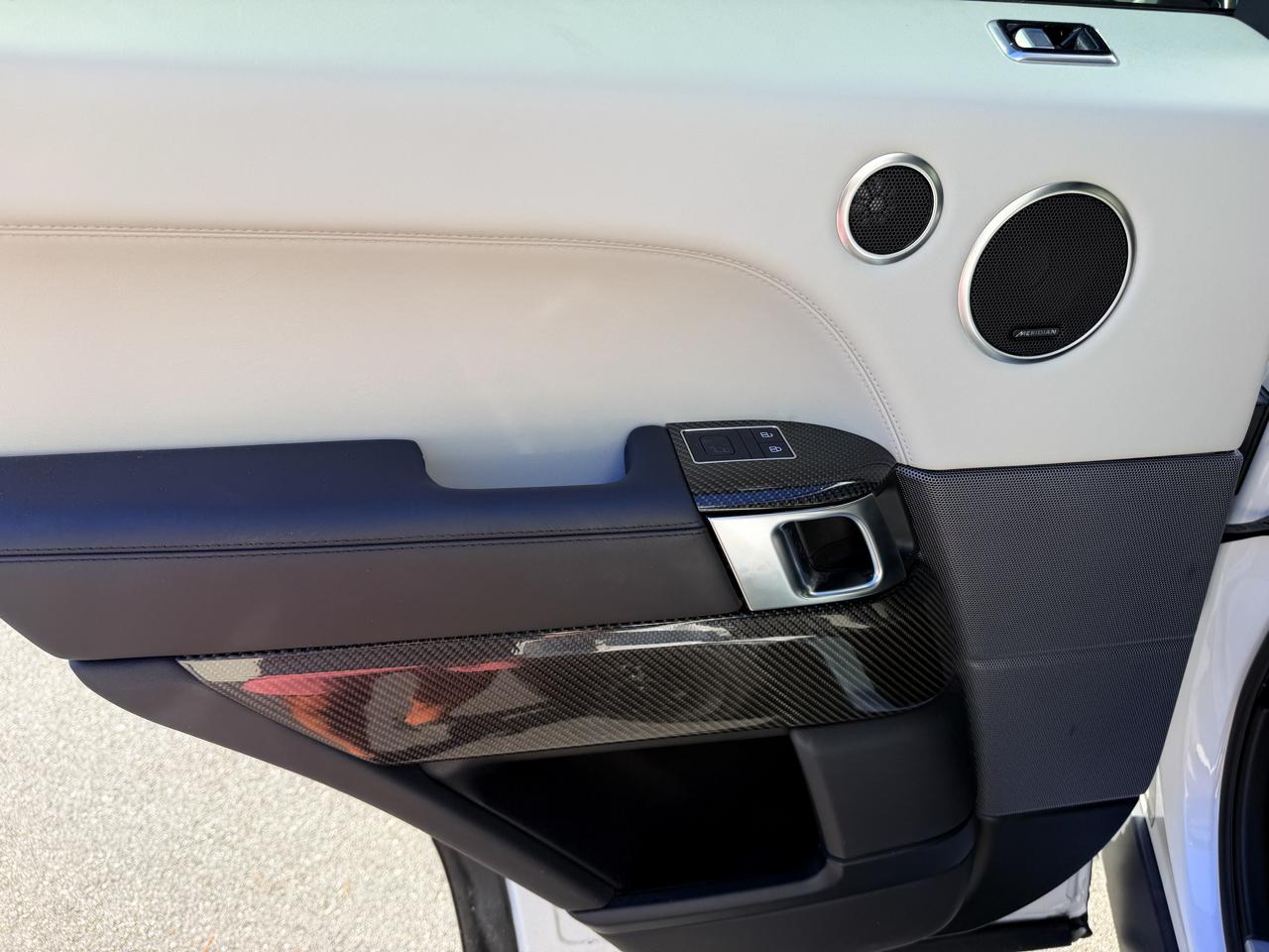 Land Rover Range Rover Sport V8 Supercharged SVR 2022