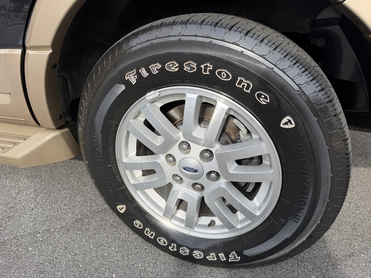 Ford Expedition 2WD 4dr XLT 2014
