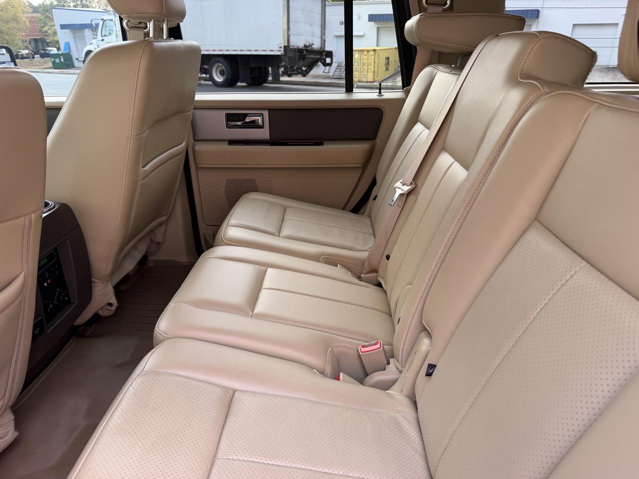 Ford Expedition 2WD 4dr XLT 2014