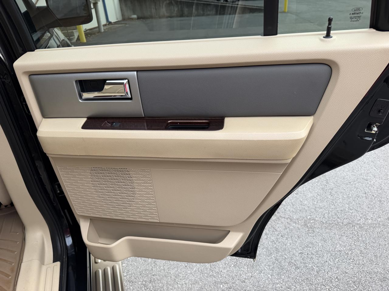 Ford Expedition 2WD 4dr XLT 2014
