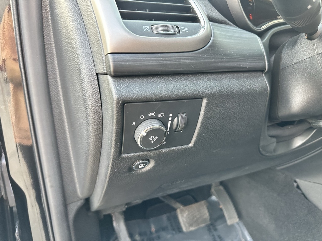 Jeep Grand Cherokee Laredo X 4x4 2021