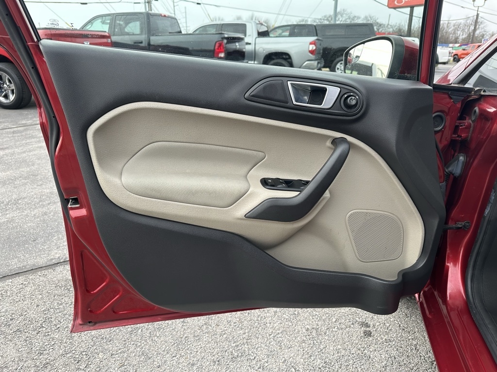 Ford Fiesta 4dr Sdn SE 2016