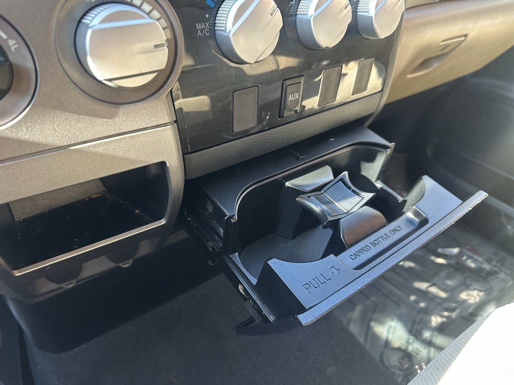 Toyota Tundra 4WD Truck Double Cab 5.7L V8 6-Spd AT (Natl) 2012