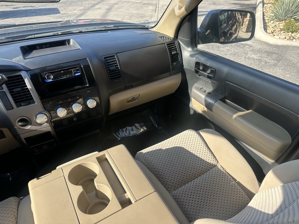 Toyota Tundra 4WD Truck Double Cab 5.7L V8 6-Spd AT (Natl) 2012