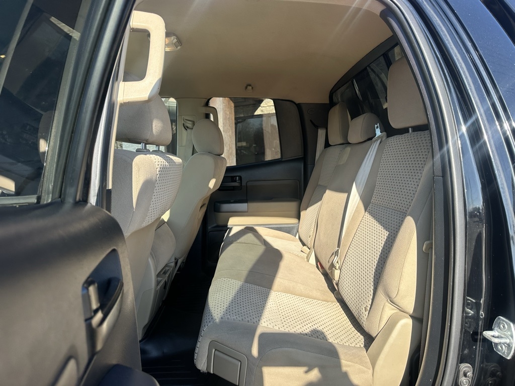 Toyota Tundra 4WD Truck Double Cab 5.7L V8 6-Spd AT (Natl) 2012