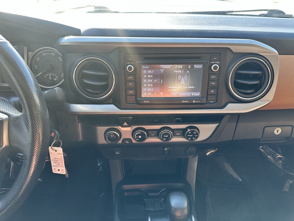 Toyota Tacoma TRD Off Road Double Cab 5' Bed V6 4x4 MT (Natl) 2017