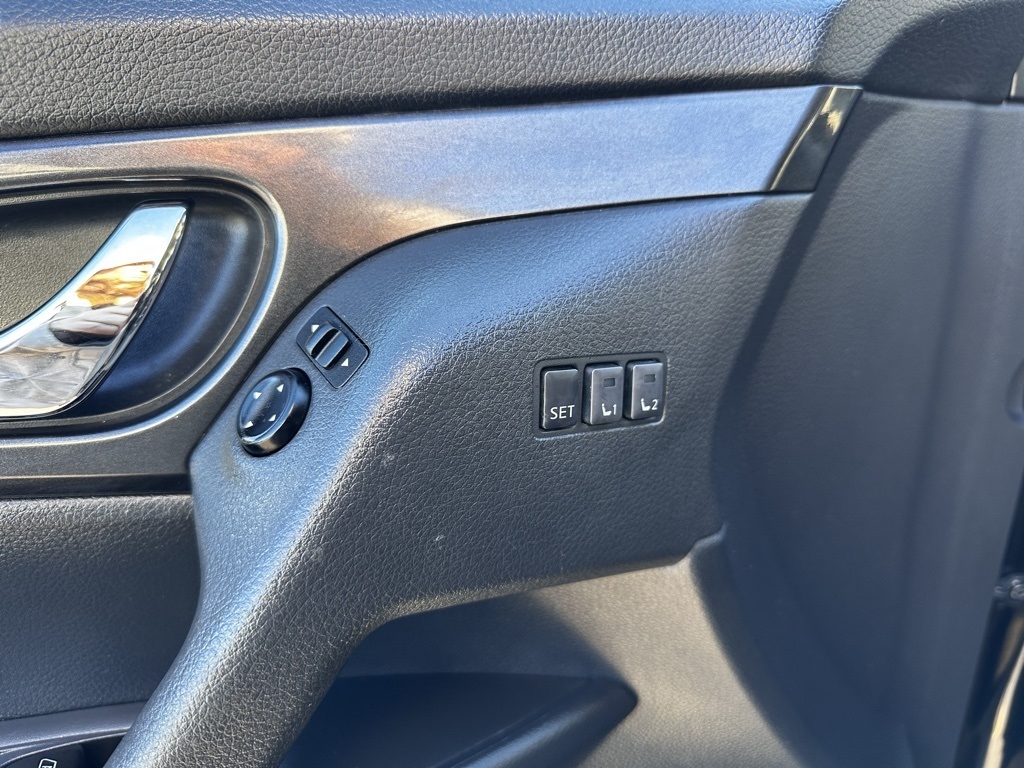 Nissan Rogue AWD SV 2018