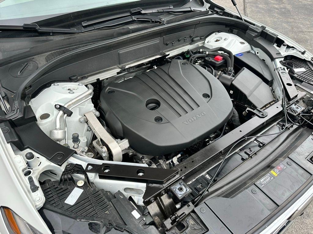 Volvo XC60 B5 AWD Plus Bright Theme 2023