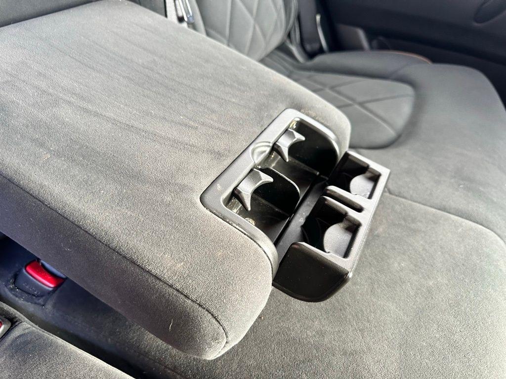 Nissan Armada 4x2 SV 2018