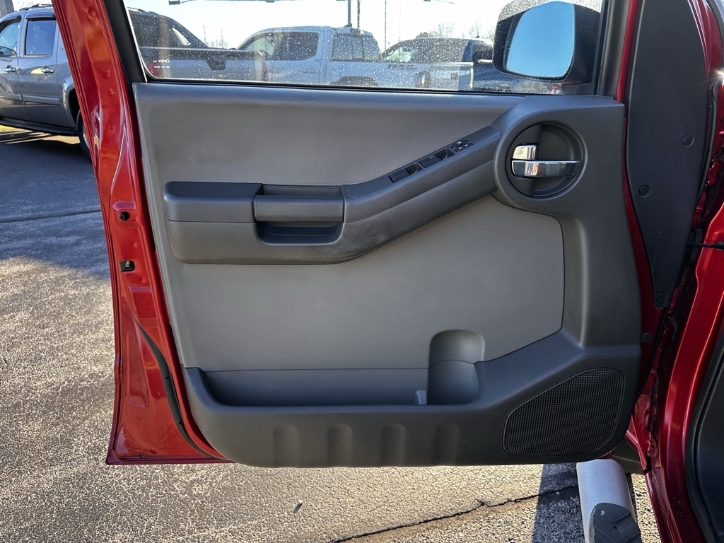 Nissan Xterra 4WD 4dr Auto S 2012