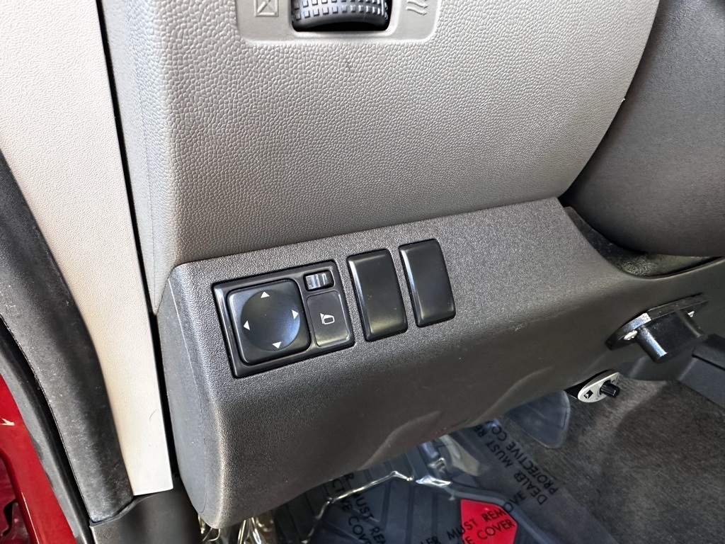 Nissan Xterra 4WD 4dr Auto S 2012